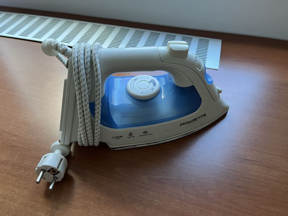 fier de calcat Rowenta effective