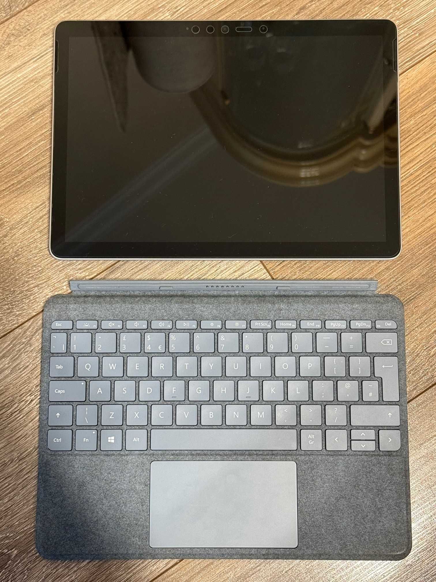 Microsoft Surface Go 2 m3-8100Y/8RAM/128SSD