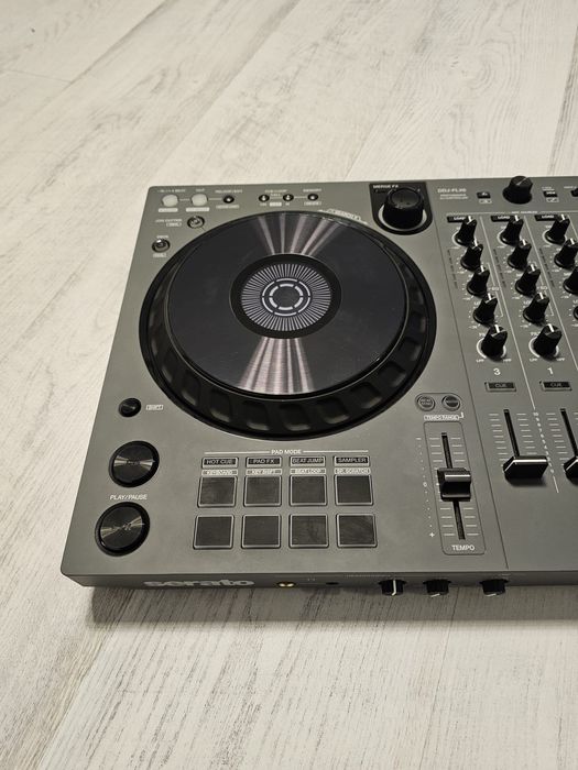 Pioneer DDJ-FLX6-GT + Case
