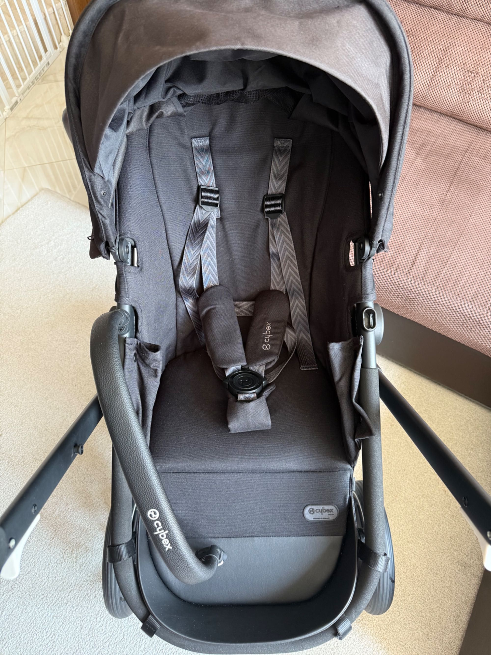 Бебешка количка 3 в 1 Cybex Gold EOS LUX с кош Aton B2 Moon Black