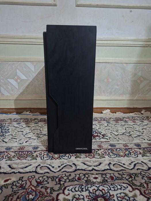 Пустой корпус для персонального компьютера. Deepcool