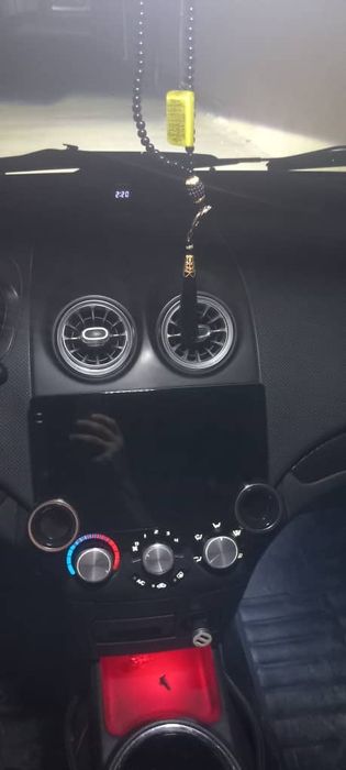 Manitor yangi sotiladi