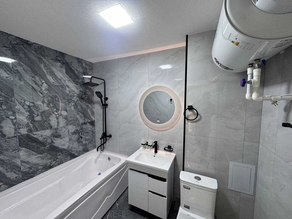 Продаётся 2х комнатная квартира с евроремонтом и лифтом центре города