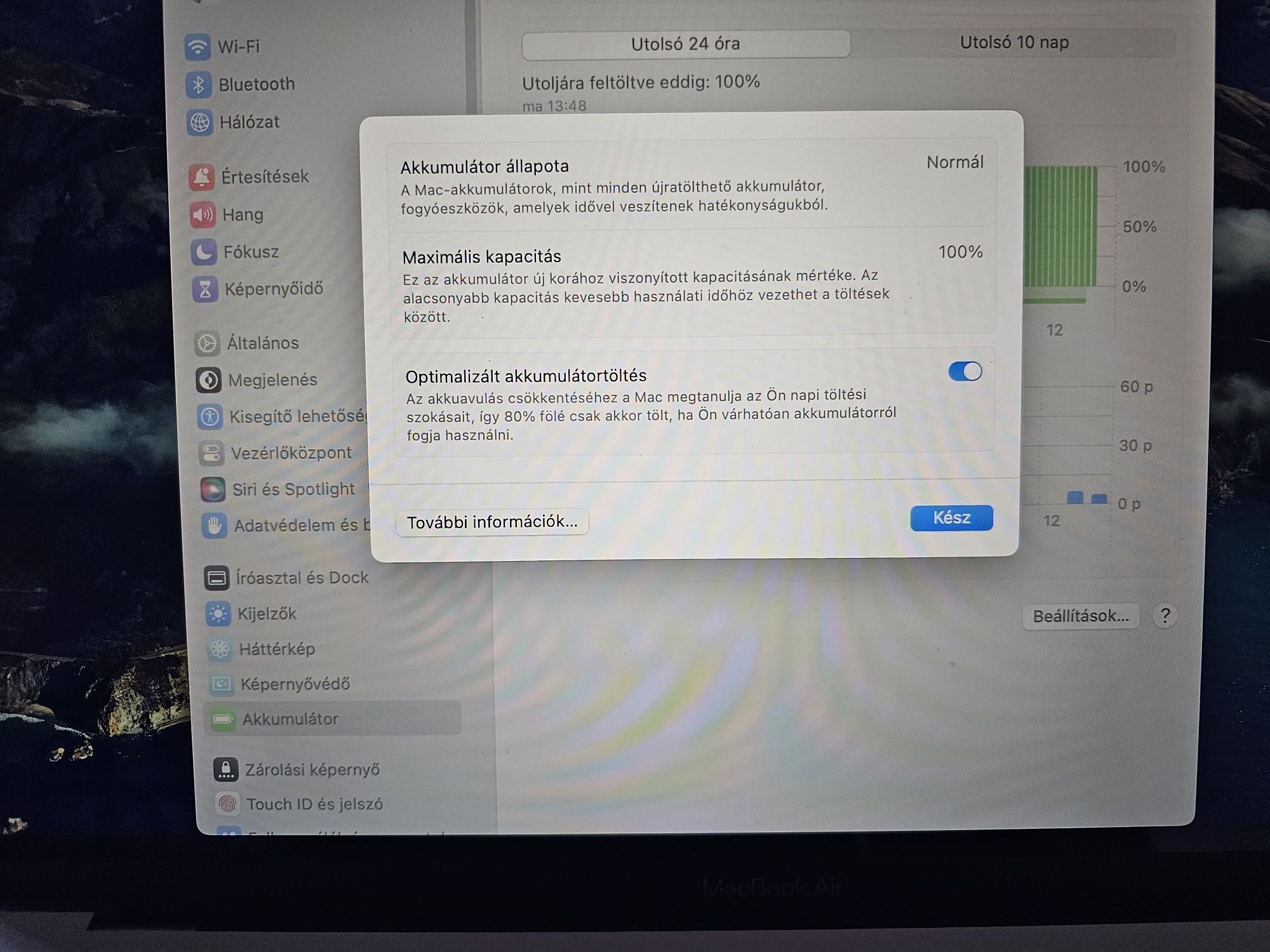 Laptop Apple MacBook Air 13-inch, True Tone, procesor Apple M1