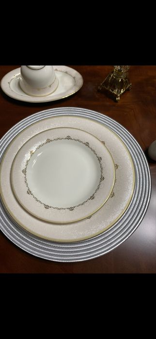 Сервиз бренда Pearl на 12 персон