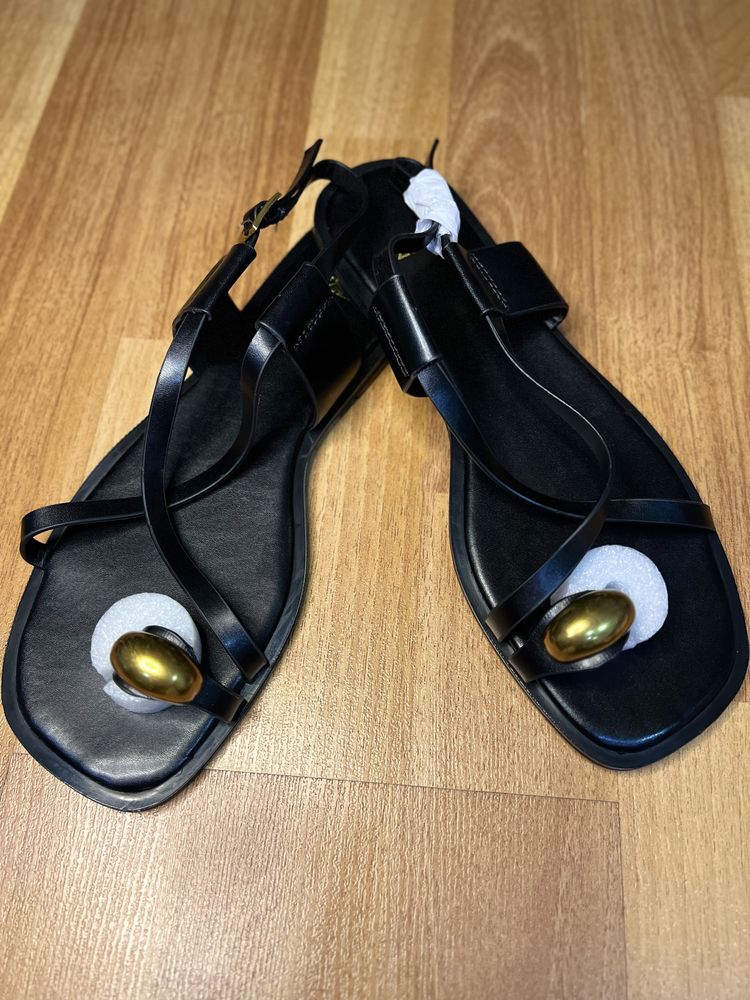 Женские босоножки Zara