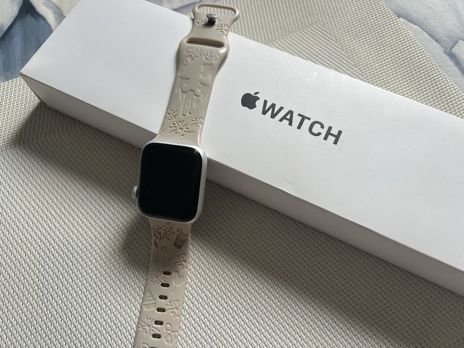 Смарт часовник Apple wache SE