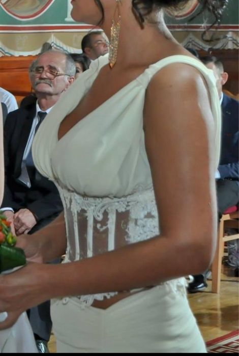 Rochie Agnes Toma , purtata o singura data , e din doua bucati