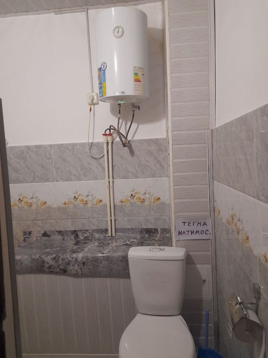 Srochna kvartira sotiladi Samarqand