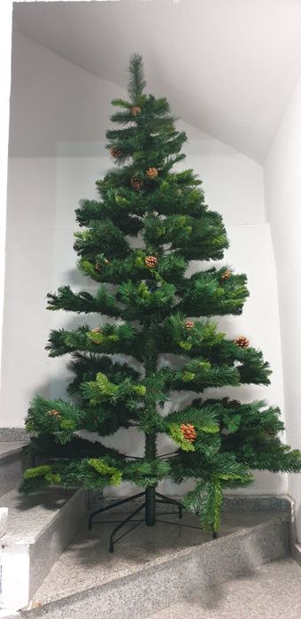 Brad artificial cu ghinda 210 cm