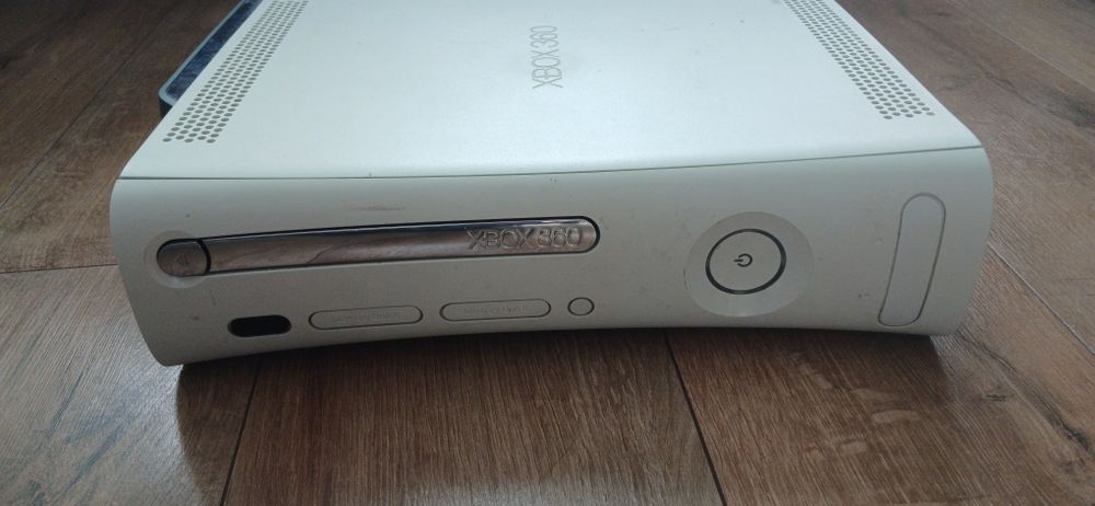 Xbox 360 Fat + alimentator