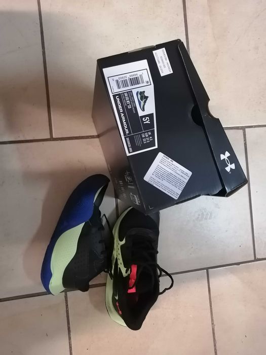 Încălțăminte sport copii Under Armour 37.5