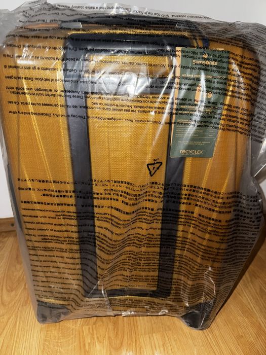 Valiza Samsonite Major Lite Saffron Yellow 55 cm noua sigilata