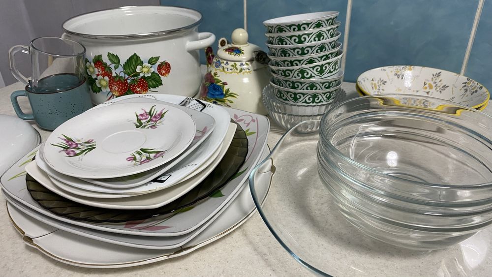 Кухонная посуда. Тарелки