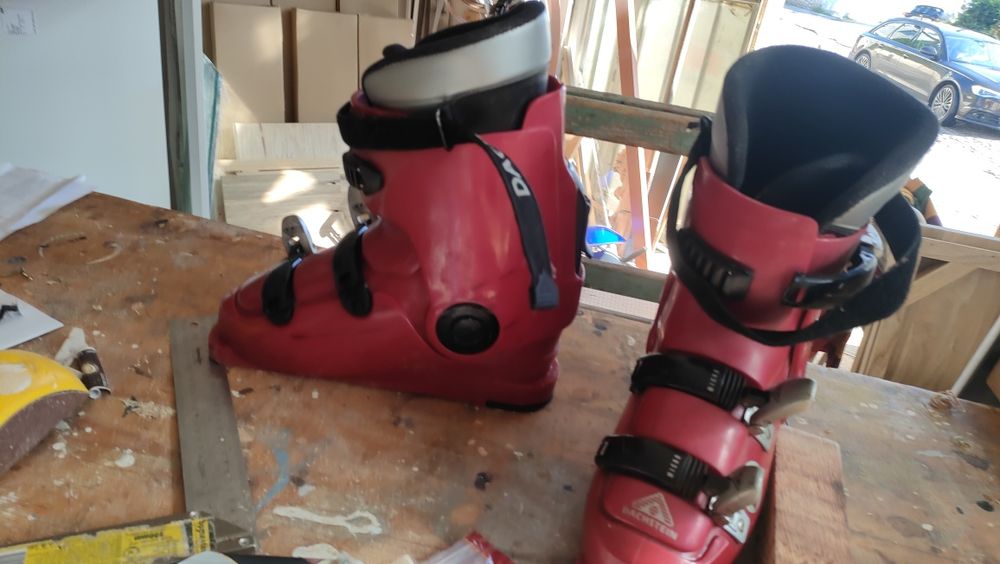 Ски обувки марка" DAHSTEIN"