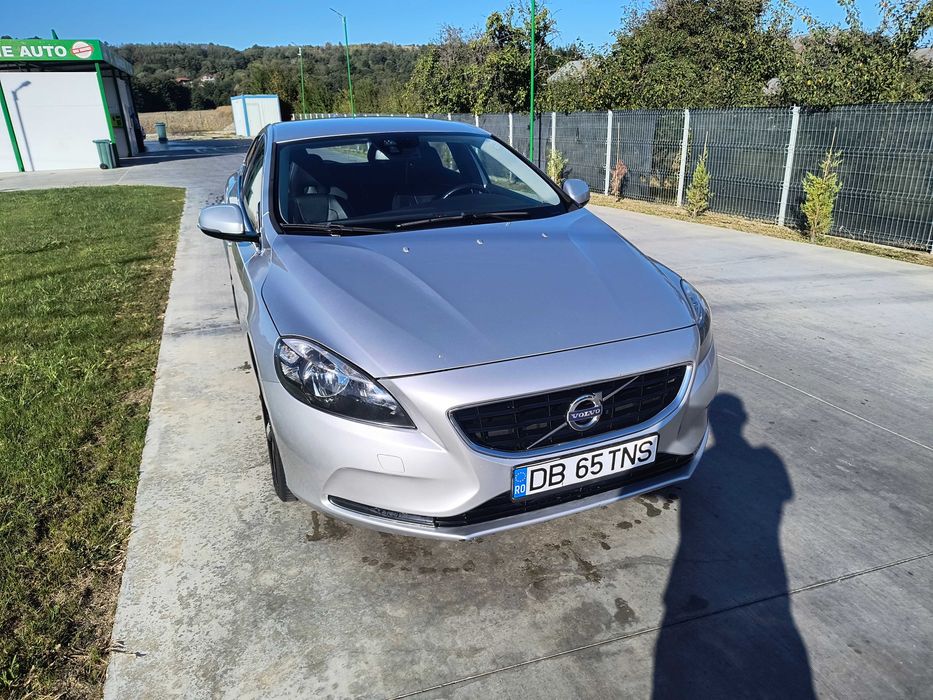Volvo v 40 motor 2.0  D4 190 cp