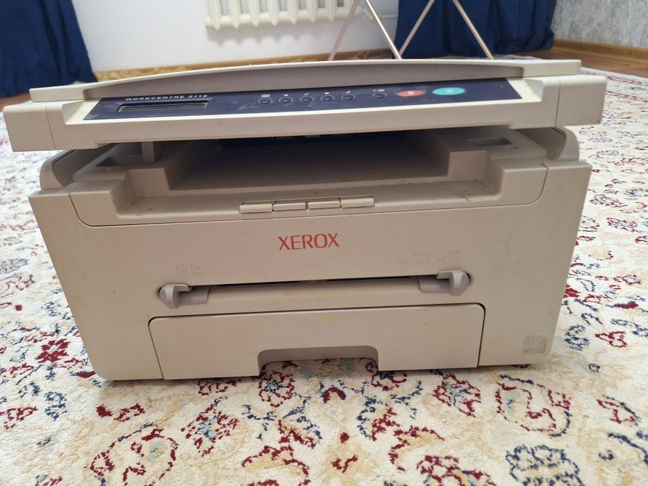 Продам принтер xerox