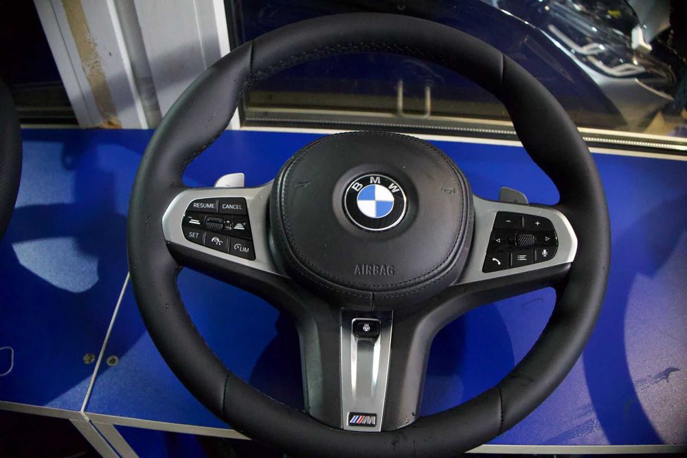 Volan M Sport, piele cu padele, BMW Seria 5 G30