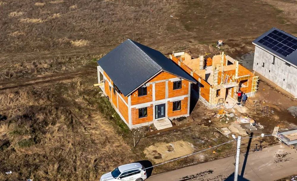 Foto / Video Dronă 5K + Aparat Profesional – Imobiliare & Constructii