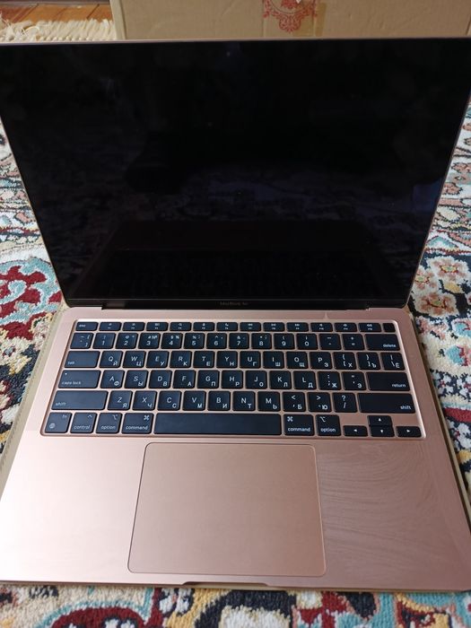 МасBook Air 13 model A2337