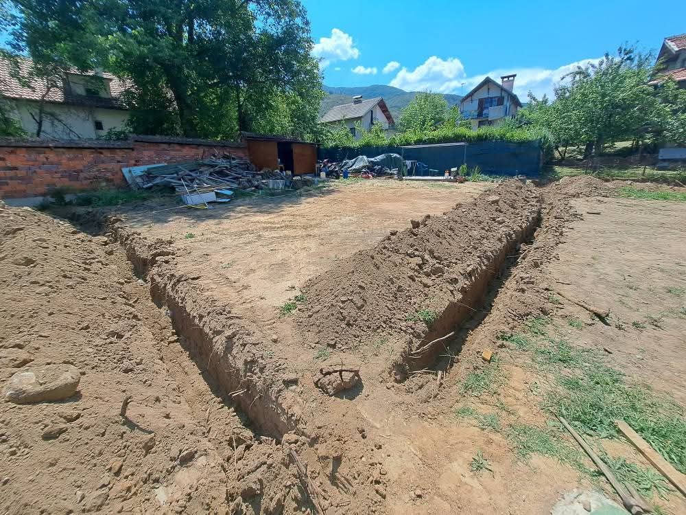 Услуги с мини багер и самосвал до 3.5 т