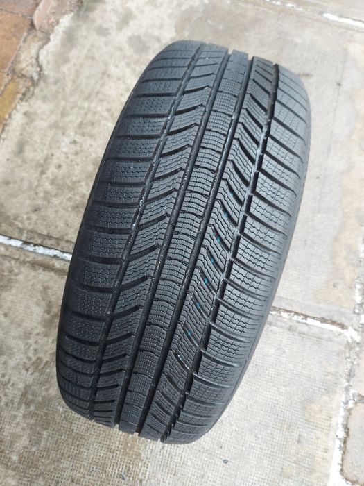 O bucată 255/45 R20 M+S iarnă - una Continental Michelin
