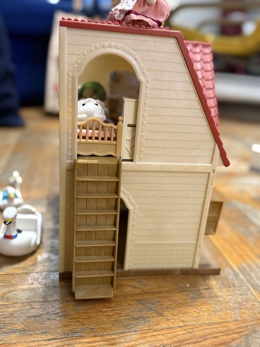 Căsuță de păpuși Sylvanians