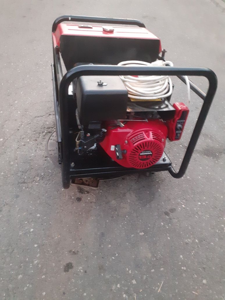 Vand Generator HONDA cu automatizare