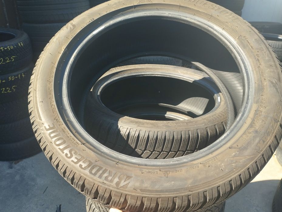 4 buc 235 50 r19 103V Bridgestone iarnă, dot 2022