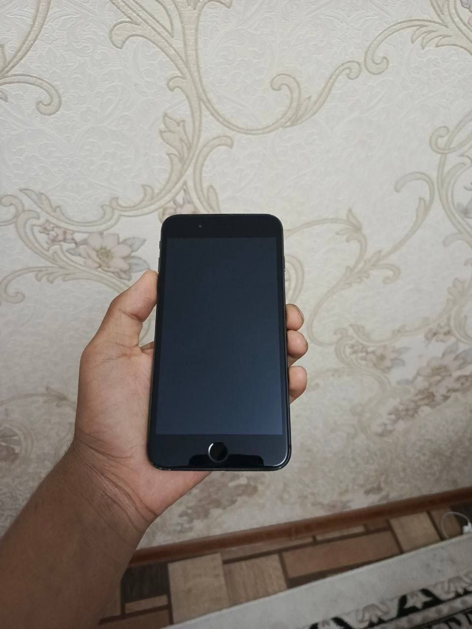 Iphone 8 plus 128GB ideal