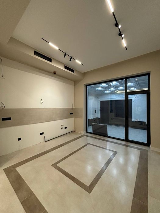 Евро ДОМ   Ор.р: ТЦ High Town Mall Юнусабадскийский район