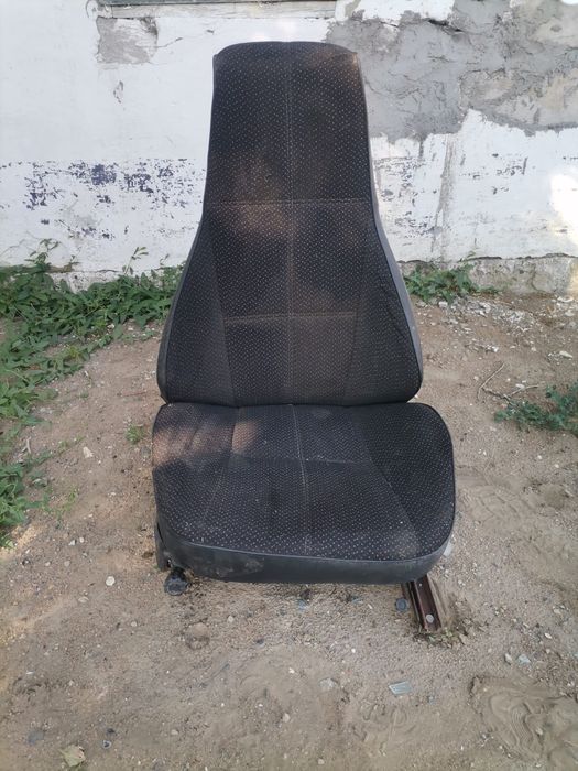 Продам сидения ВАЗ 2107