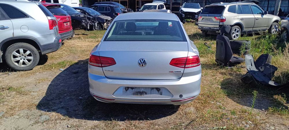 Dezmembrez VW Passat B8  1.6 tdi 2016