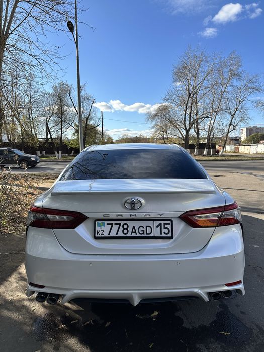 Продам машину Тойота Камри