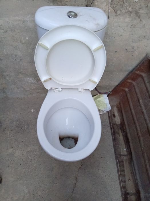 Продам б/у унитаз