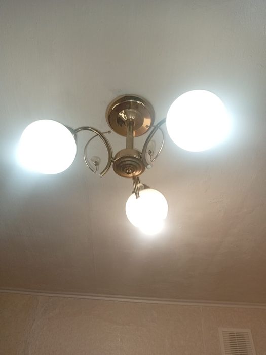 Люстра и чудо сковорода