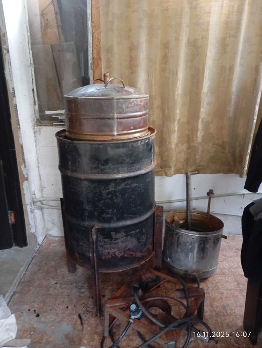 Продавам Меден казан