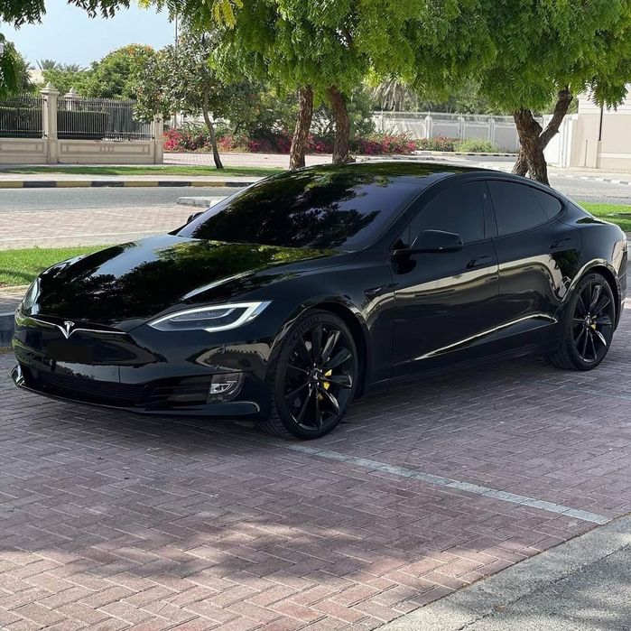 Tesla Model S 2022
