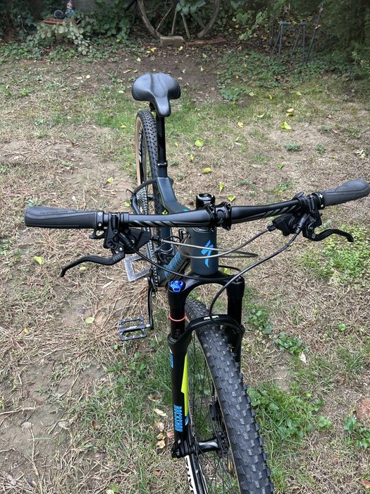 Specialized Carbon 29 цола като нов 2х10 ХТ