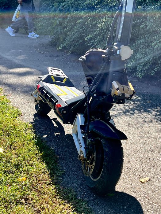 Vând sau schimb Ezotron E400