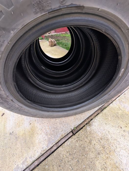 Vând 4 anvelope iarna Dunlop 2015/55/R17 uzate