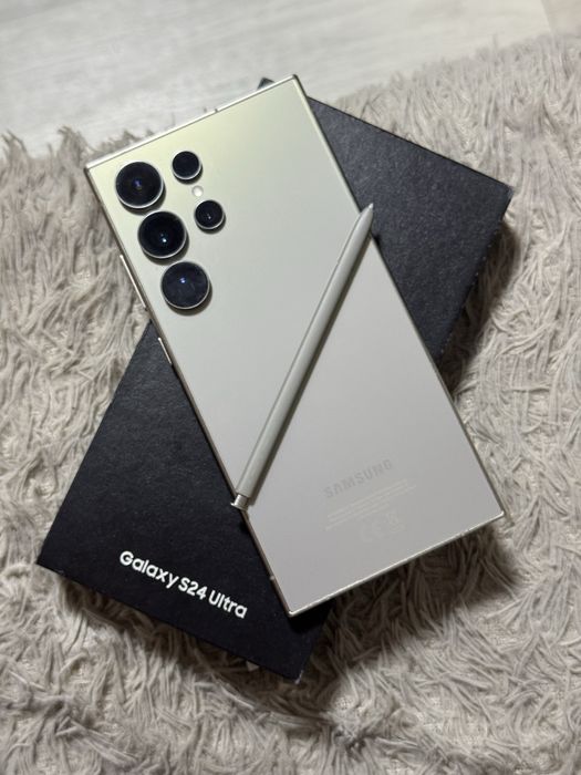 Продается Самсунг S24 ультра