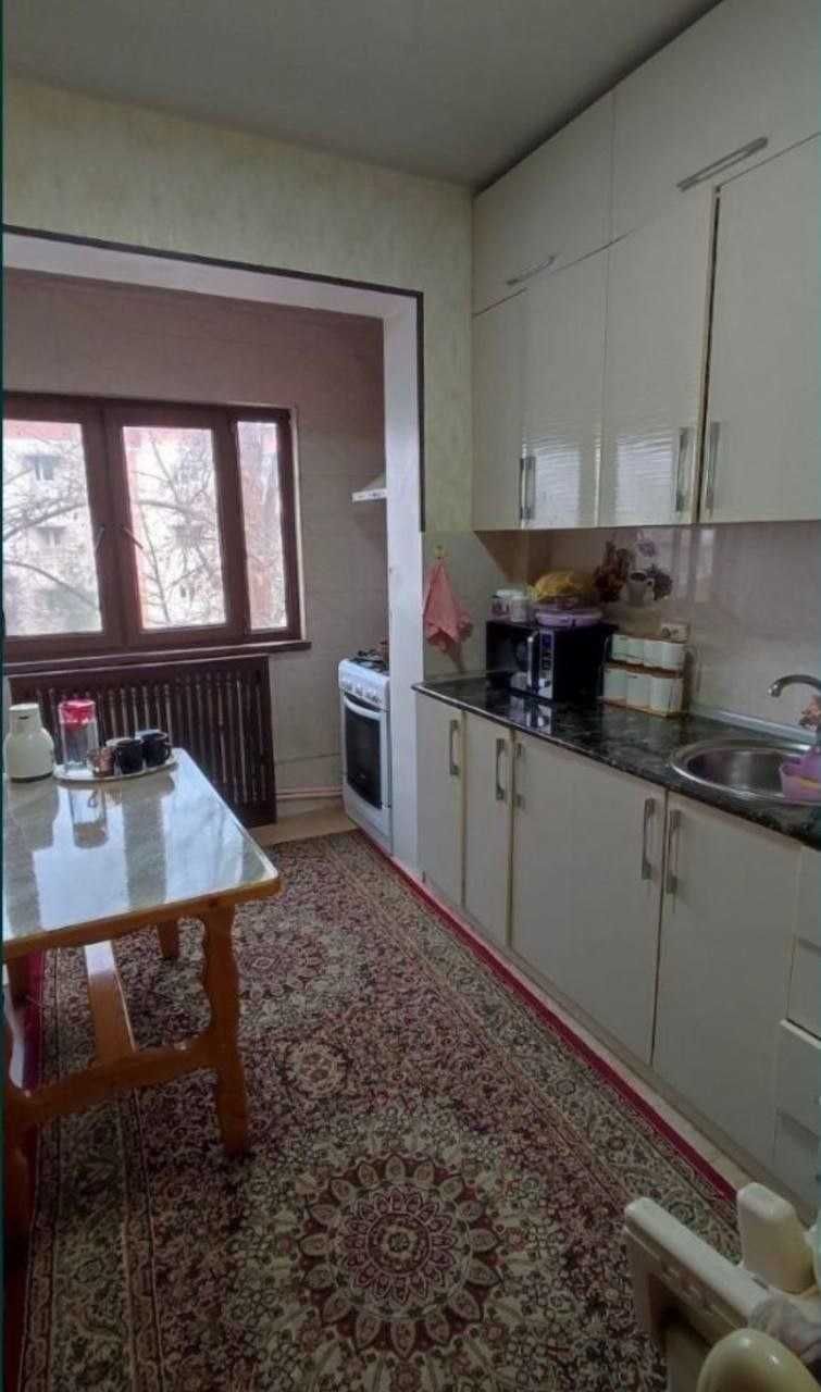 Срочно продаётся квартира Юнусабад6 2/3/4 58 м2 Отличное локация
