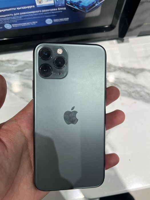 iPhone 11 Pro с каробкой
