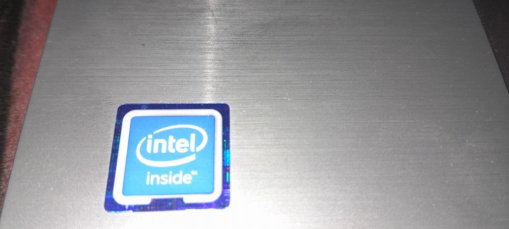 Laptop Lenovo stare excelenta ca nou puțin folosit