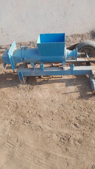 Mini gisht zavod sotiladi