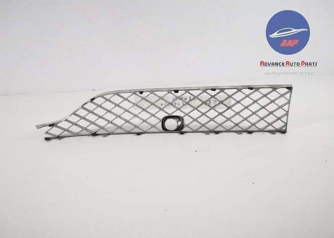 Grila Centrala Inferioara Stanga originala Bentley  Bentayga  1 [2015