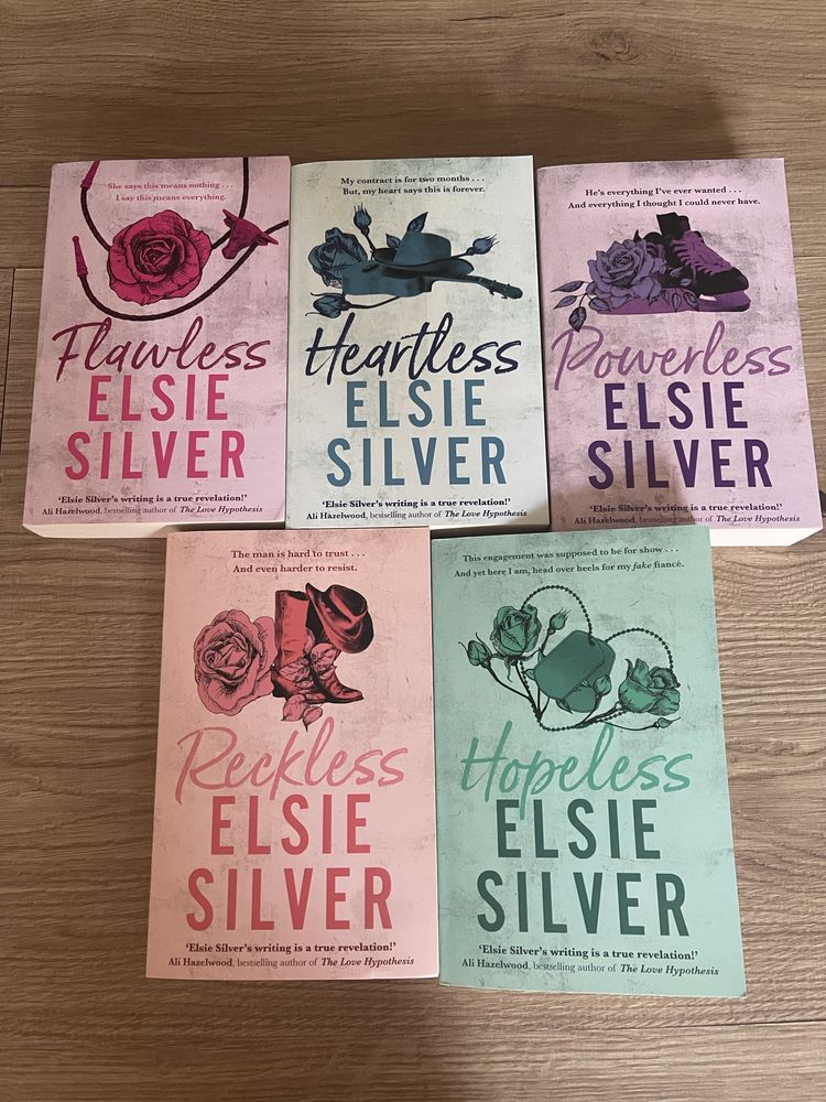 Книги на английски език - Hooked, Fourth Wing, Chestnut Springs series