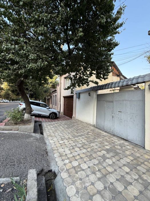 Продается дом на 1-линии Центр под ресторан, гостиницу и тд!