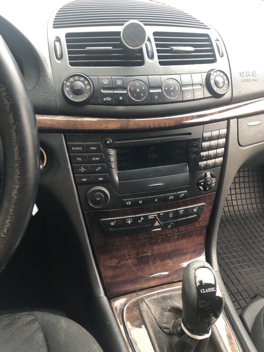 Vand Mercedes E 220